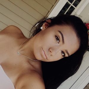 Meet your Posher, Savannah